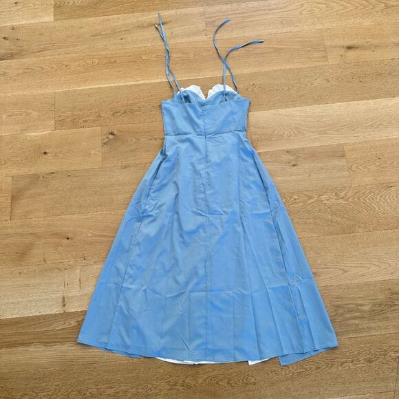 Allyson Front Slit Sleeveless Midi Dress in Blue & White - Picture 4 of 6